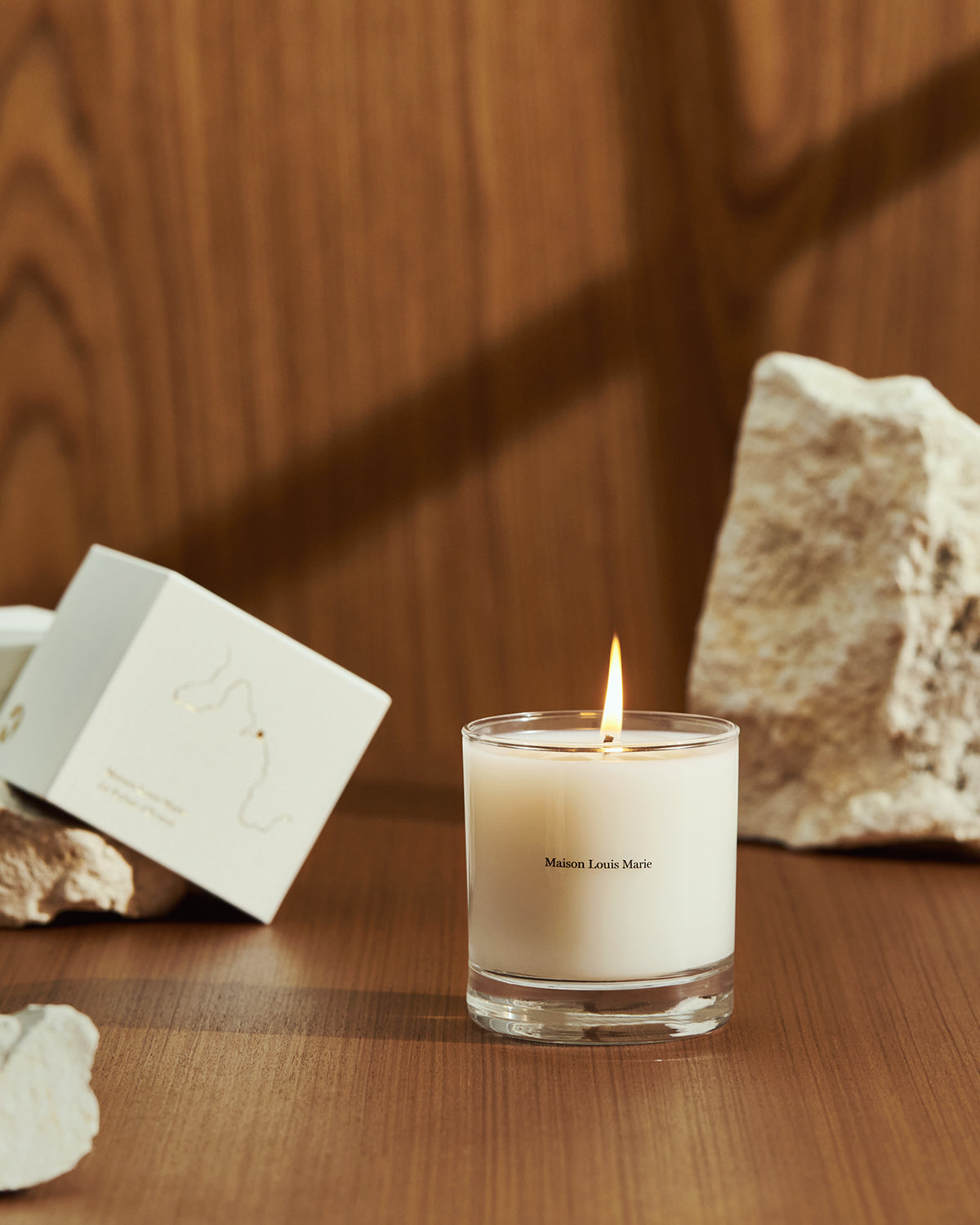 Le Refuge d'Ernest Holiday Candle: Christmas Candles & Holiday